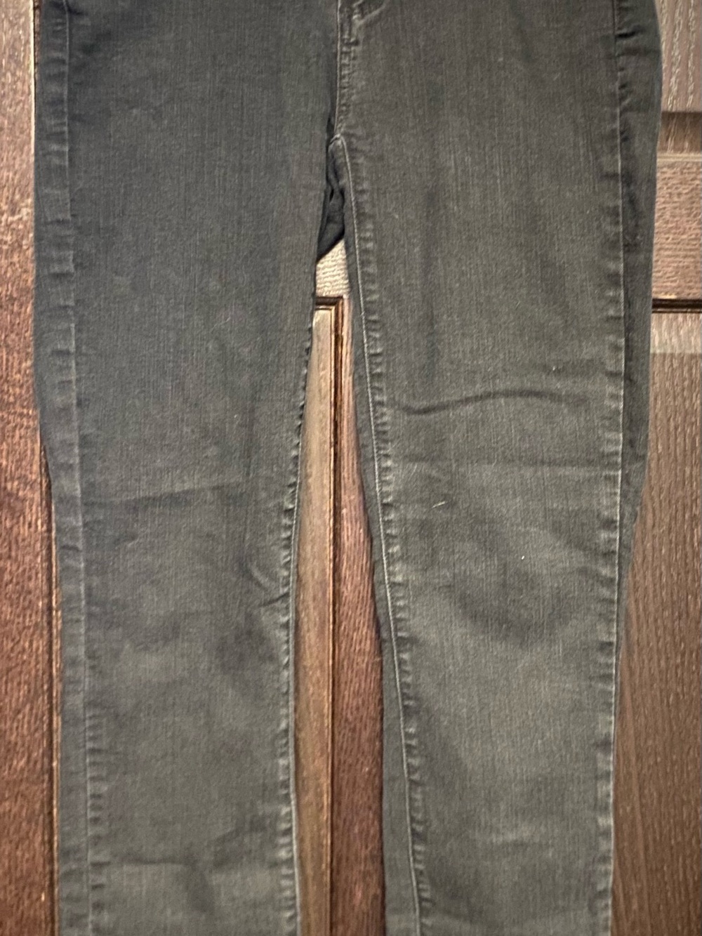 PAIGE Black Skinny Jeans — Fitted Stretch Leg